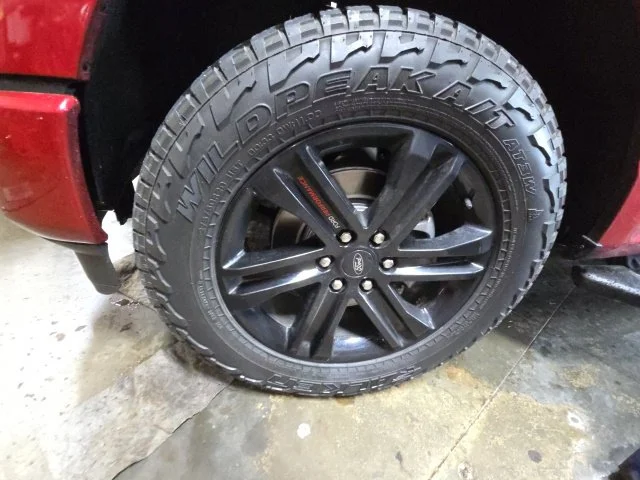 Used 2021 Red Ford XLT image 2