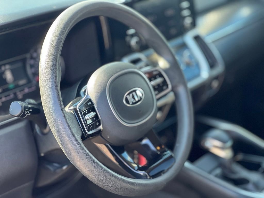 Used 2021 Gray Kia LX image 22