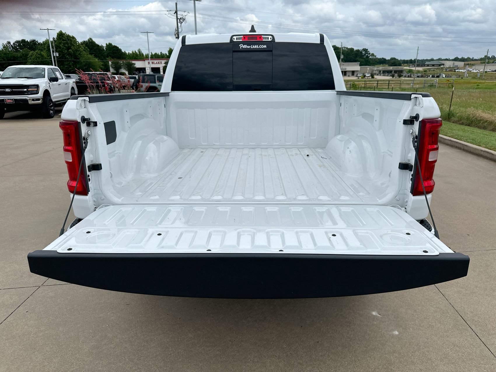 Used 2025 Bright White Clearcoat Ram Laramie image 21