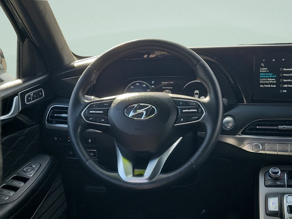 Used 2022 White Hyundai Calligraphy image 12