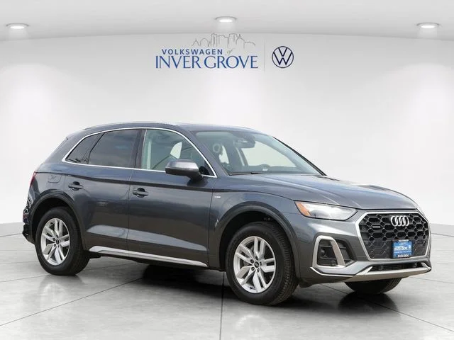 2023 Audi Q5 45 Premium's photo