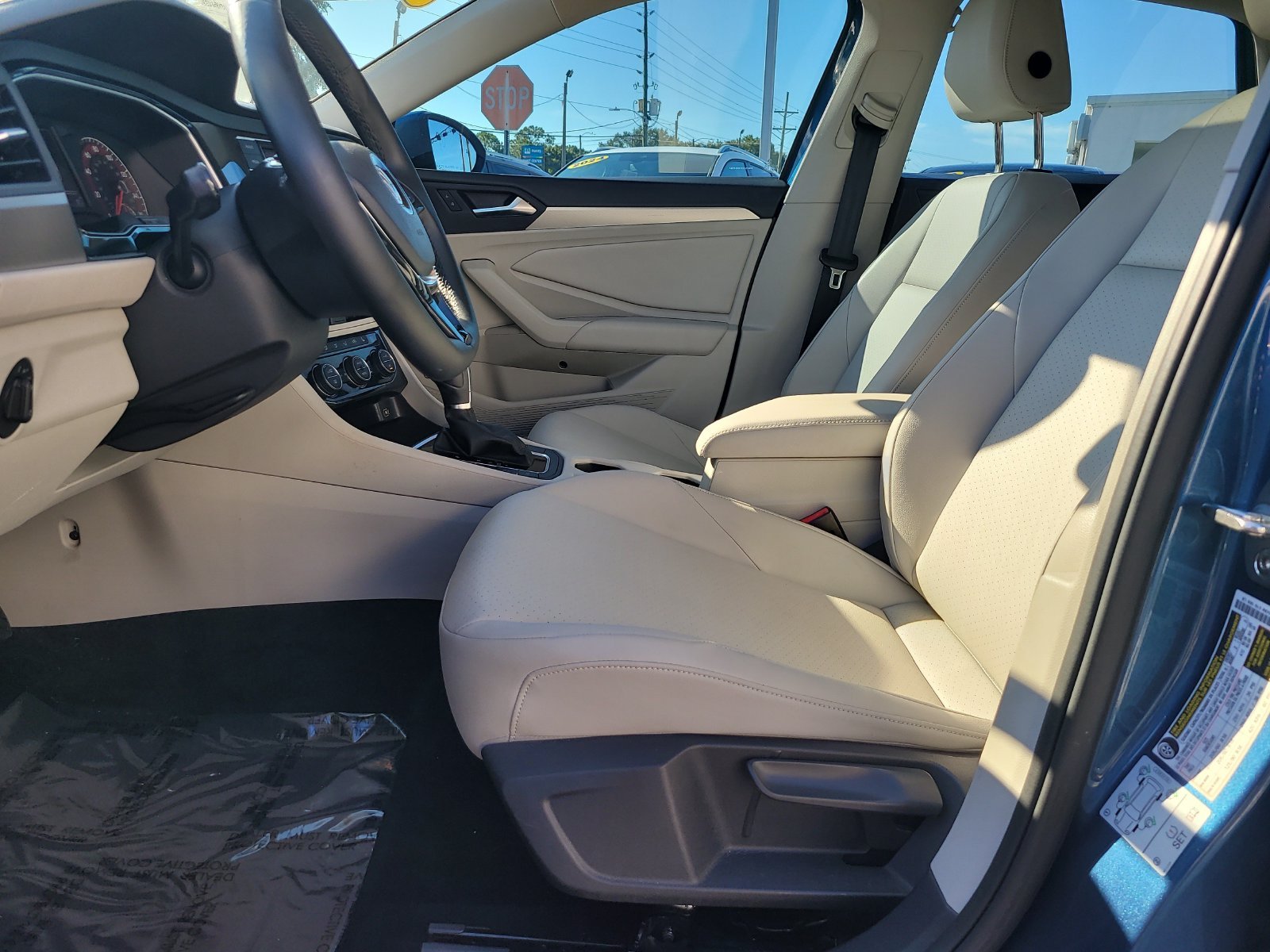 Used 2019 Blue Volkswagen 1.4T S image 15