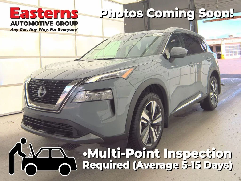 Used 2023 Gray Nissan SL image 1