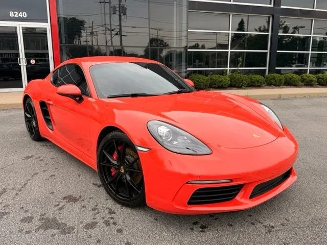 Used 2018 Lava Orange Porsche S image 3