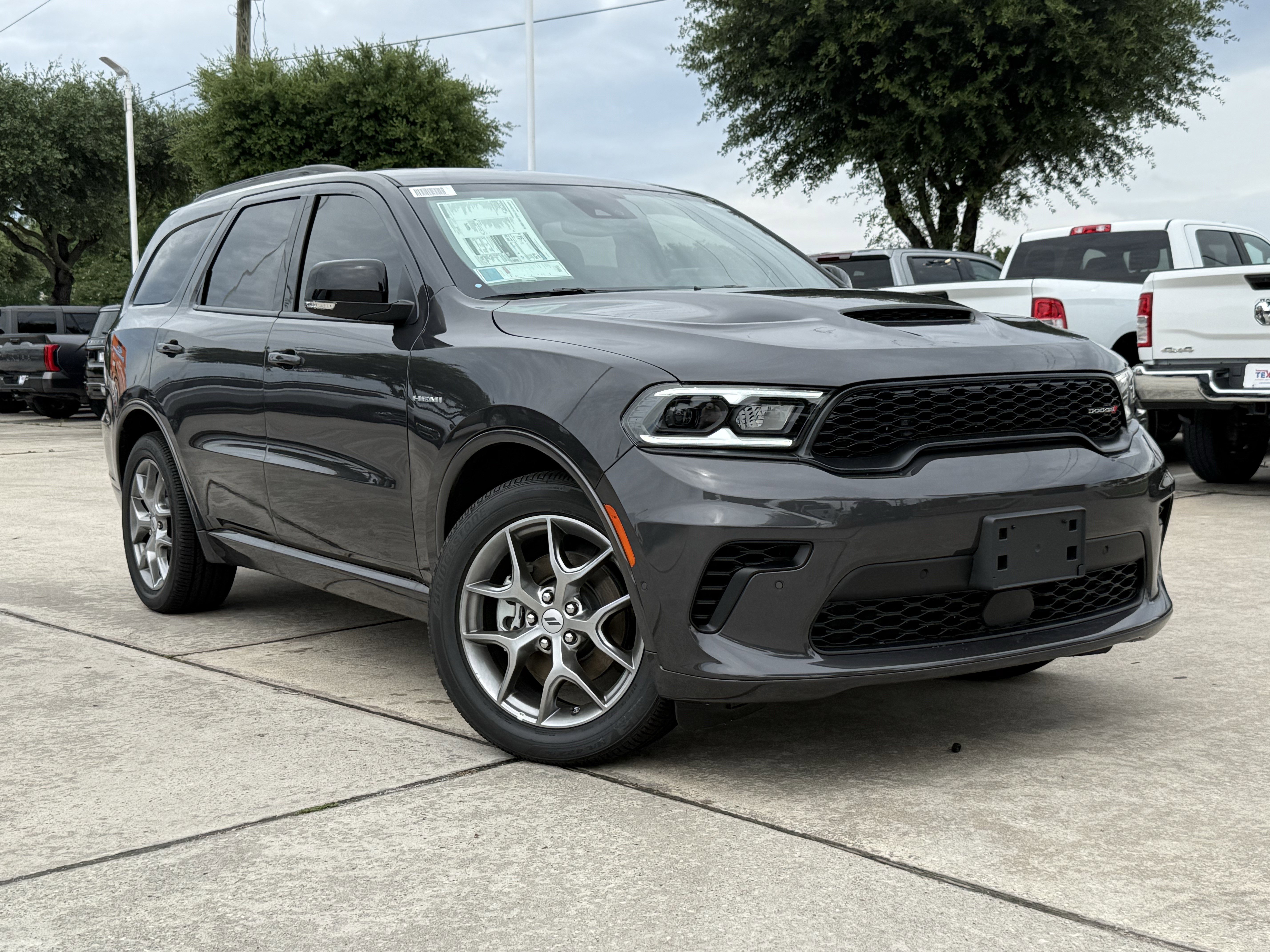 New 2026 Vapor Gray Exterior Paint Dodge GT Plus HEMI V8 image 2