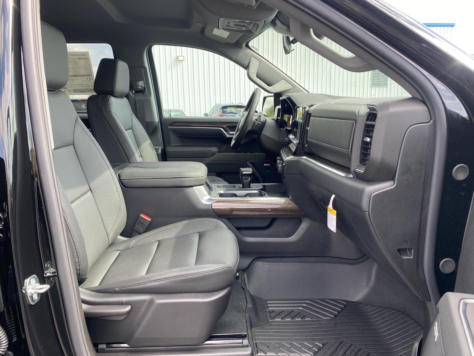 2026 Chevrolet Silverado 1500 RST - Photo 14