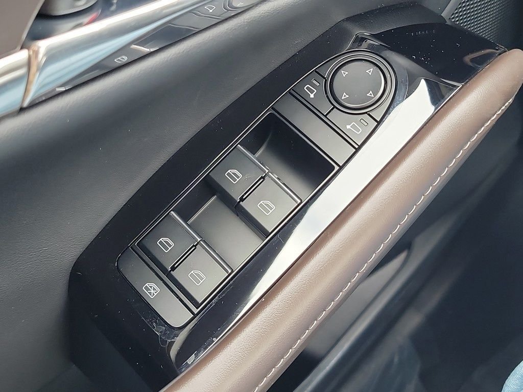 2025 Mazda CX-30 Premium - Photo 22