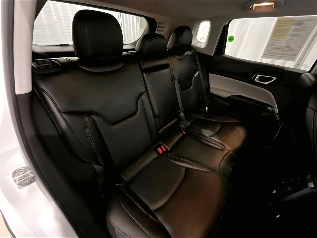 Used 2022 Bright White Clearcoat Jeep Limited image 16