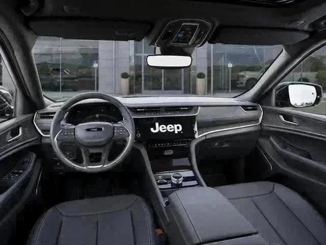 New 2026 Silver Zynith Exterior Paint Jeep Limited image 23