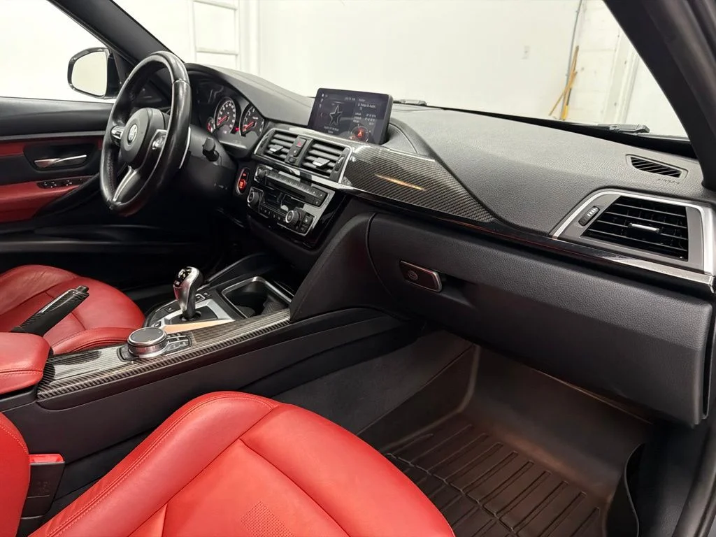 Used 2018 Gray BMW Base image 33