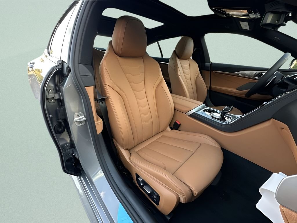 2026 BMW 8 Series 840i - Photo 29