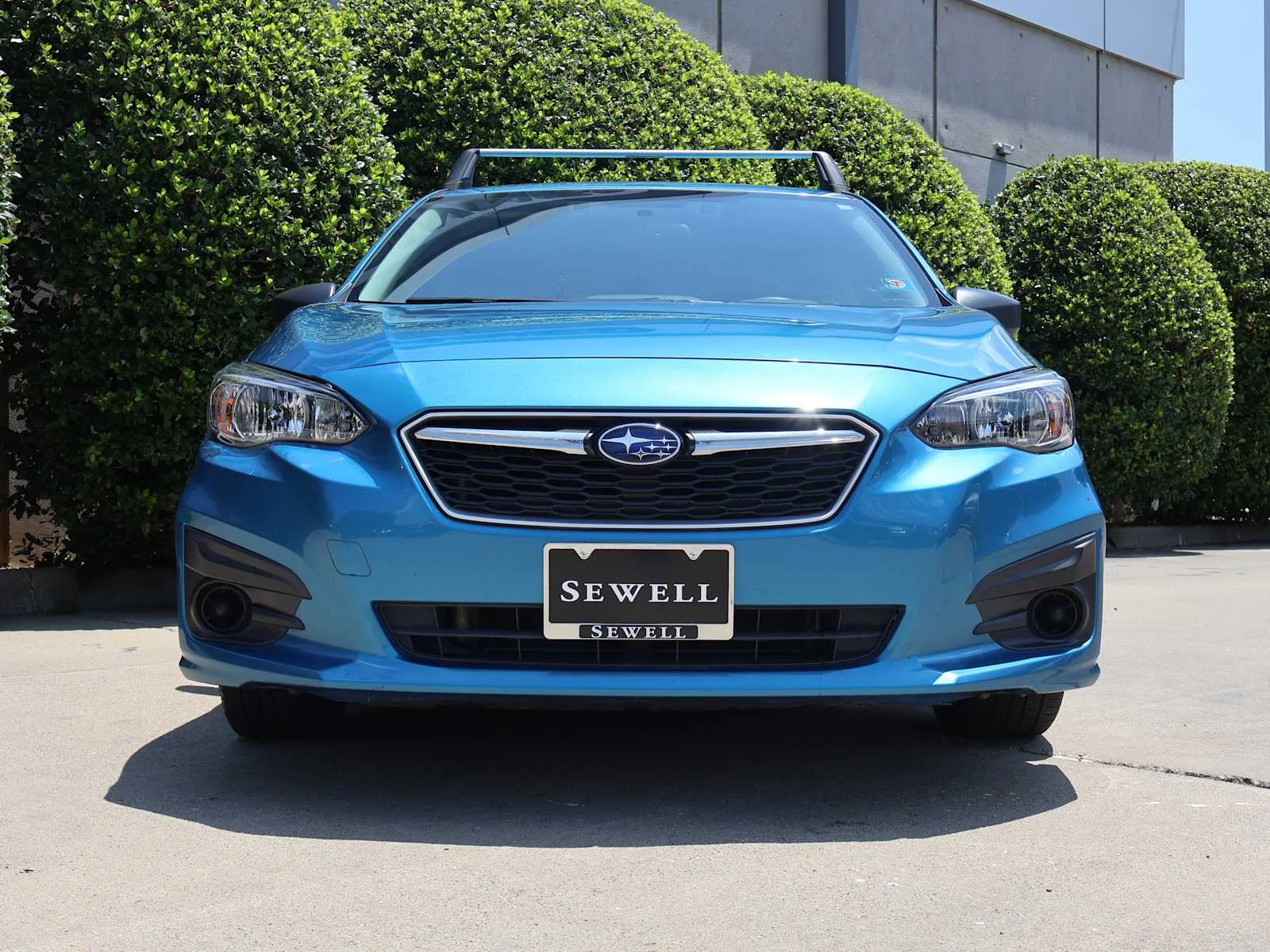 Used 2019 Island Blue Pearl Subaru  image 2