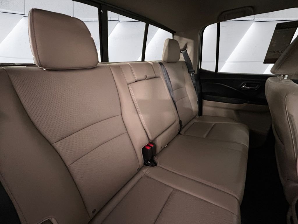 Used 2019 White Honda RTL-E image 16