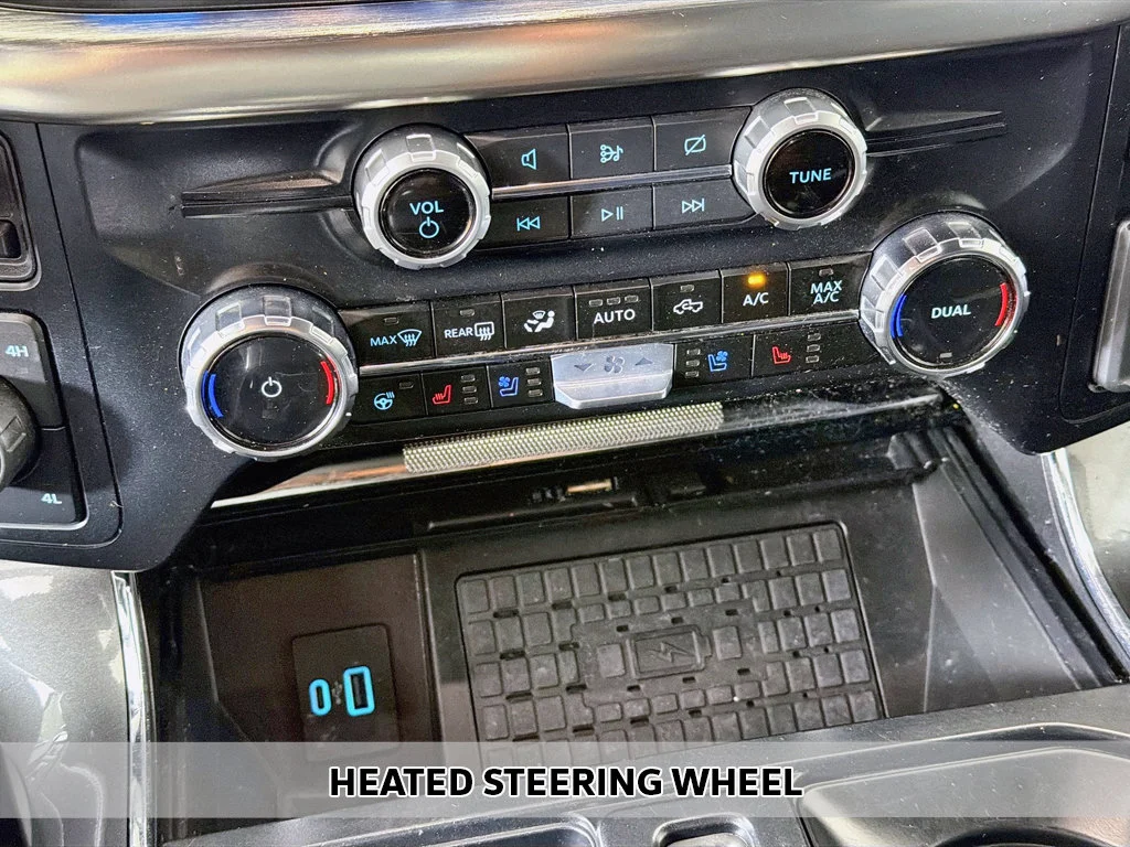 Used 2023 Carbonized Gray Metallic Ford Lariat image 12