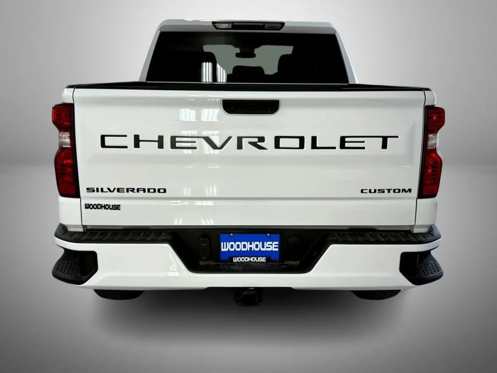 New 2026 Summit White Chevrolet Custom image 6