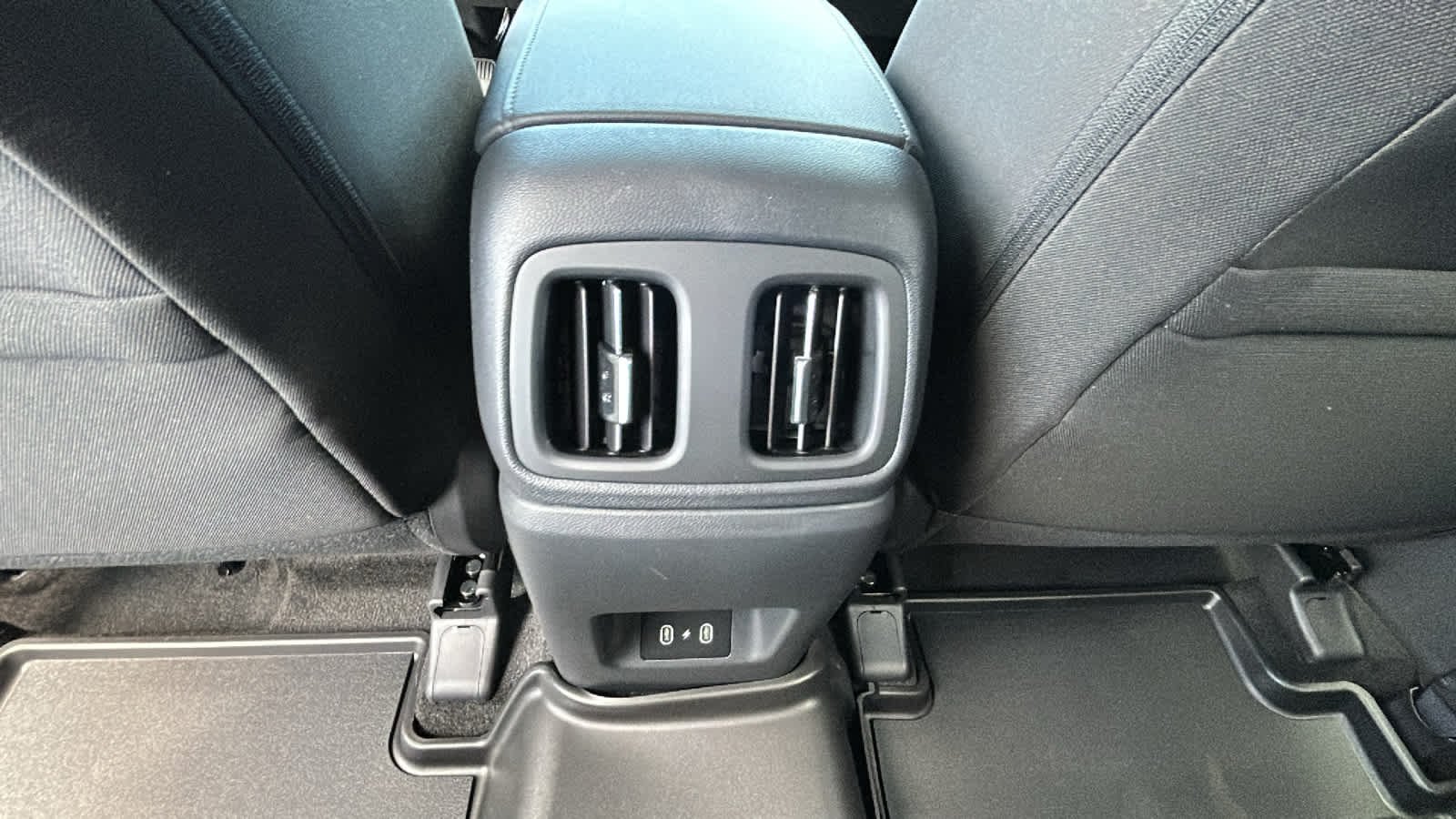New 2026 Creamy White Pearl Hyundai SEL AWD image 25