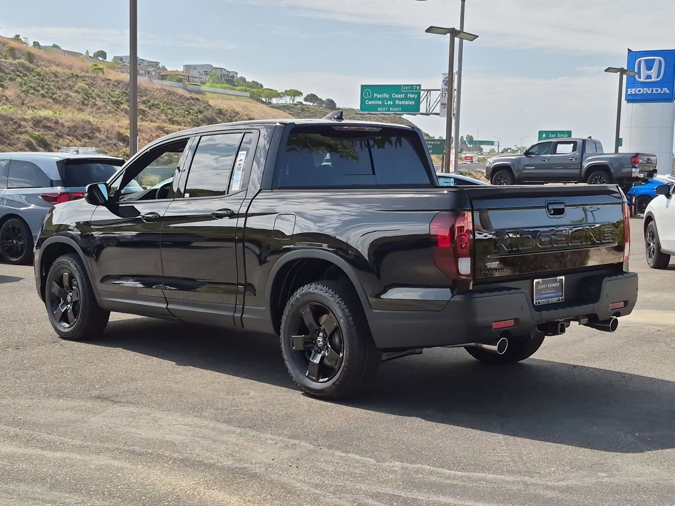 2026 Honda Ridgeline Black Edition - Photo 11