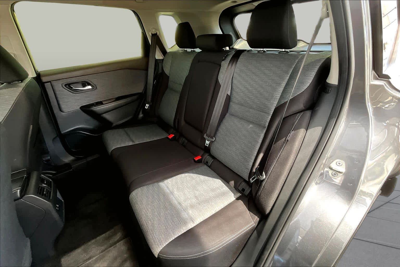 Used 2023 Gun Metallic Nissan SV image 21