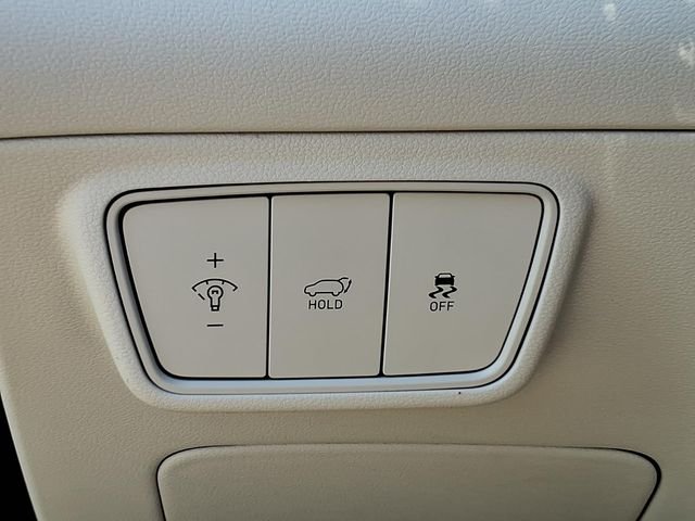 Used 2022 Quartz White Hyundai SEL image 21