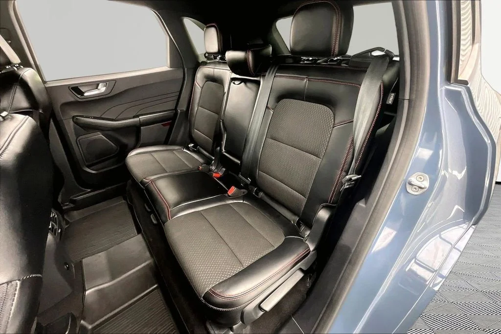Certified Used 2024 Vapor Blue Ford ST-Line image 26