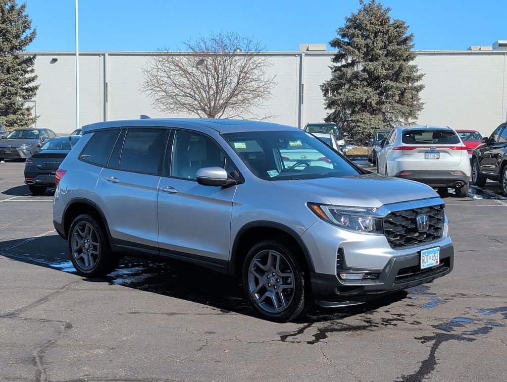 Used 2022 Honda Passport EX-L with VIN 5FNYF8H55NB008667 for sale in Minneapolis, Minnesota