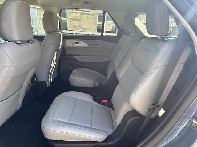 New 2026 Vapor Blue Metallic Ford Active image 13
