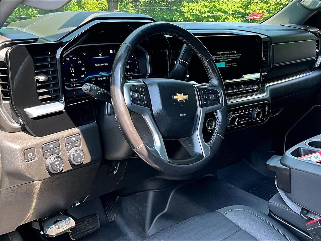 Used 2022 Black Chevrolet LT image 8