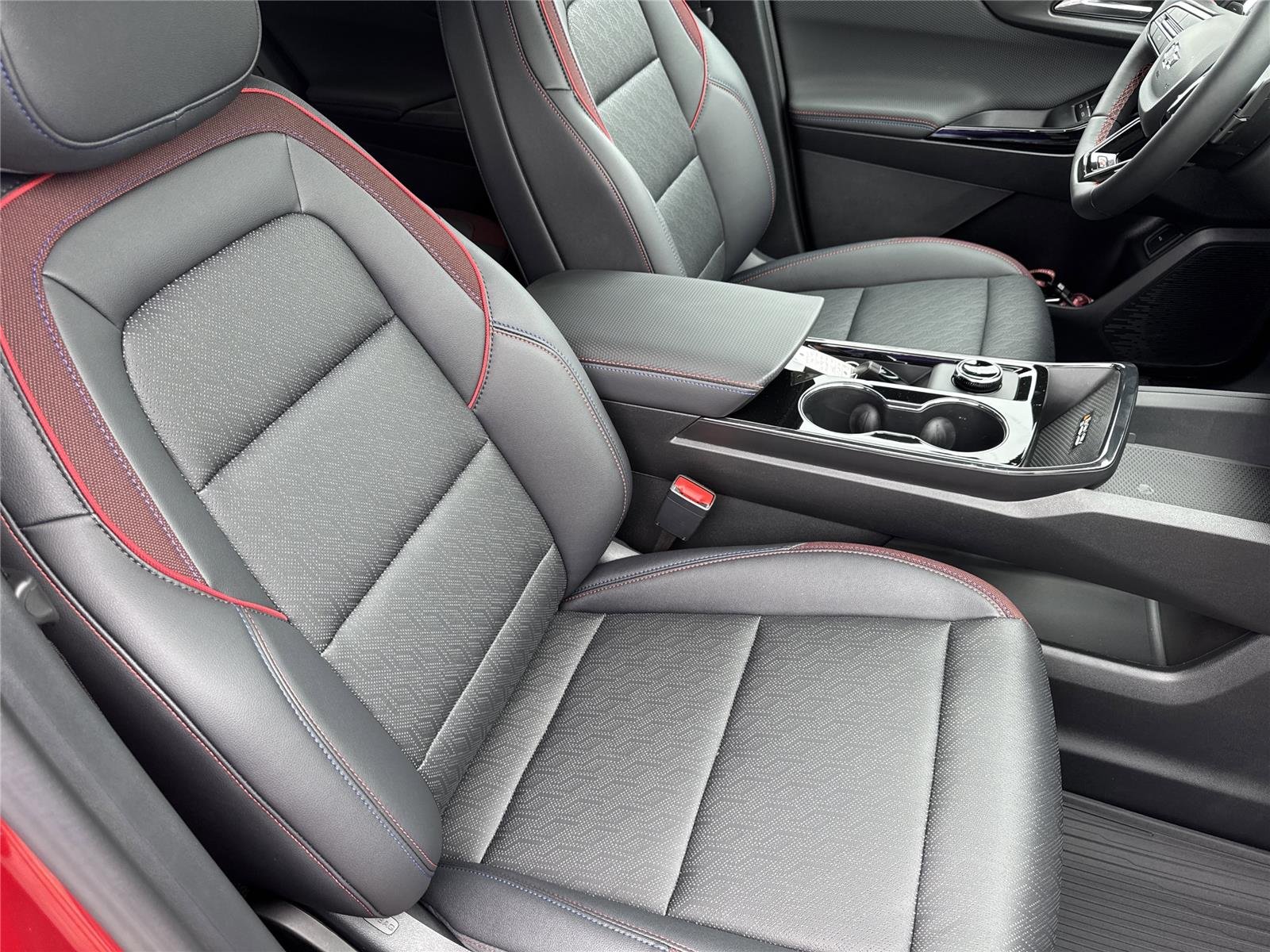 2026 Chevrolet Equinox RS - Photo 14