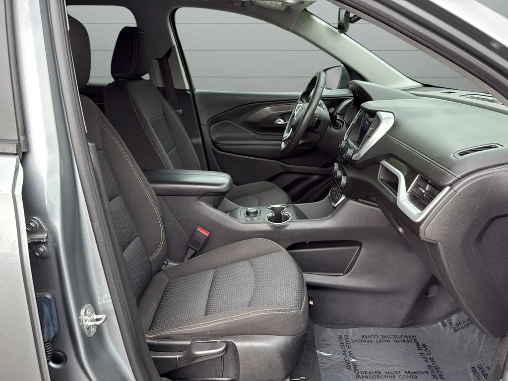 Used 2023 Silver GMC SLE image 15