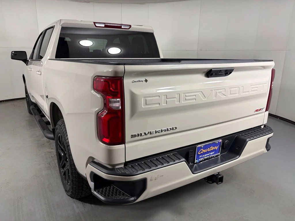 New 2026 White Sands Chevrolet RST image 7