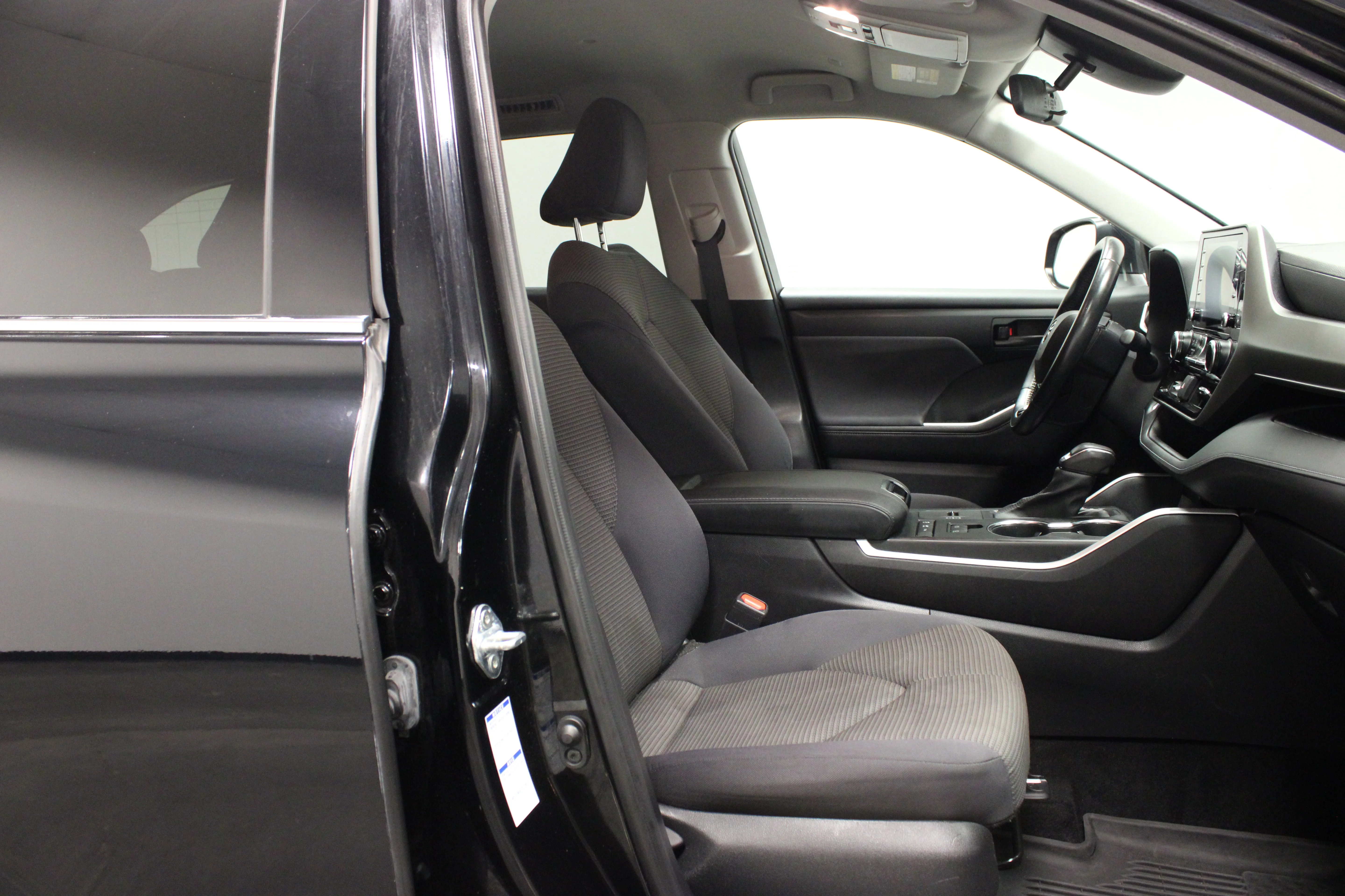 Used 2021 Midnight Black Metallic Toyota LE image 16