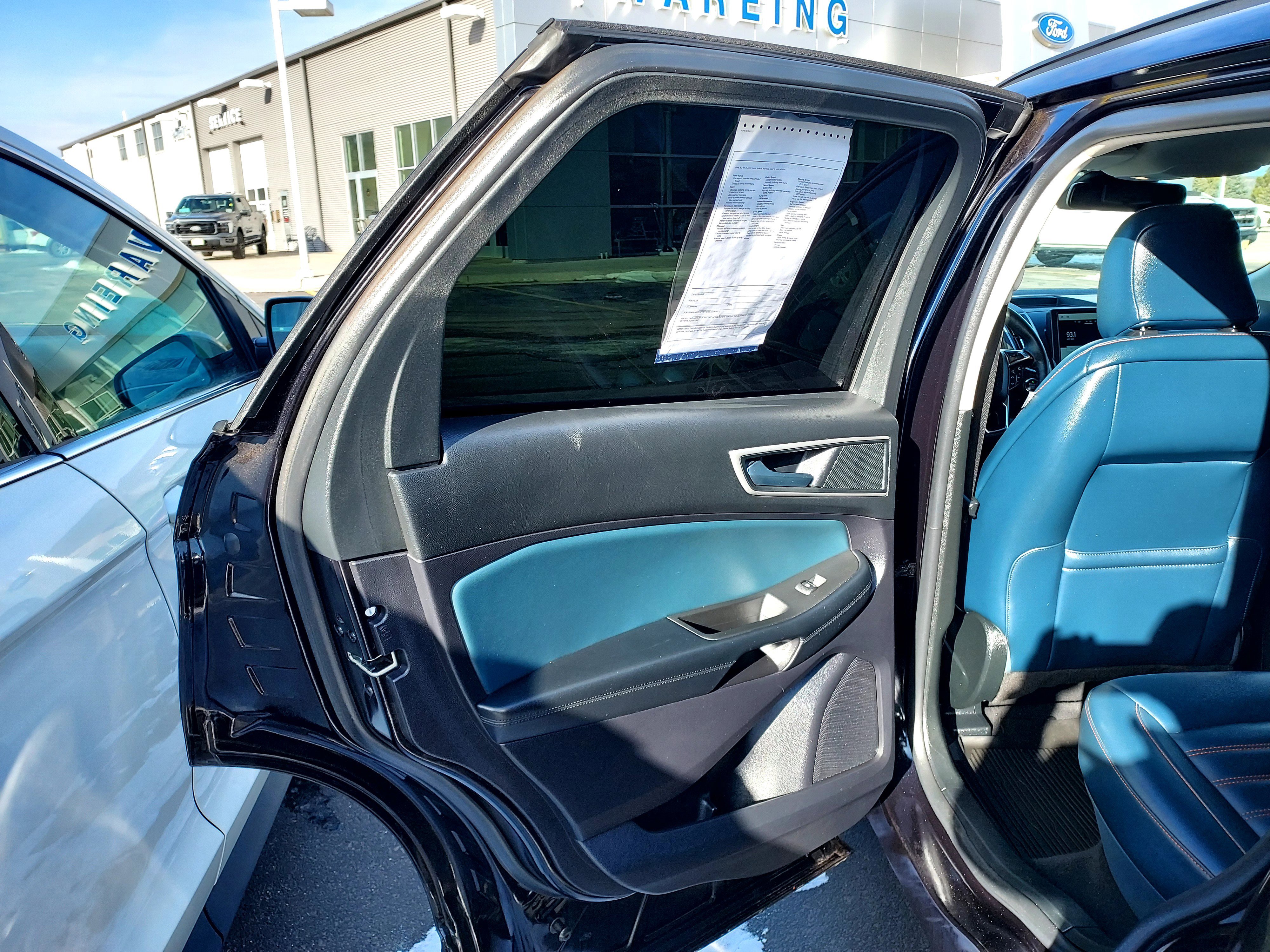 Used 2022 Black Ford SEL image 14