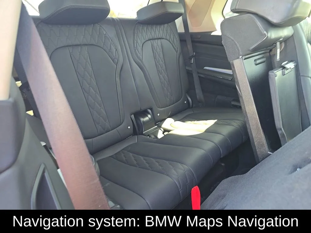 Used 2024 Gray BMW xDrive40i image 6