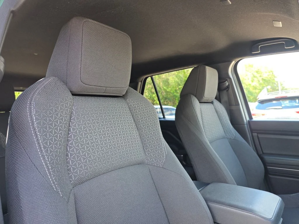 Used 2025  Toyota SR5 image 15