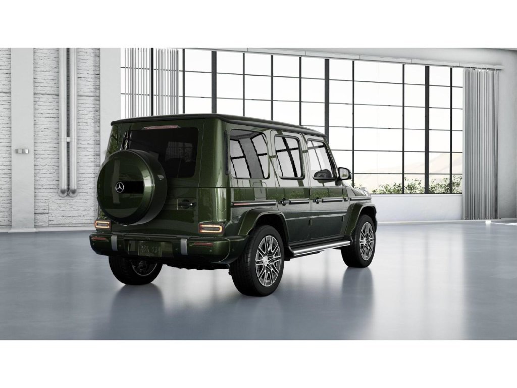 New 2027 MANUFAKTUR Olive Metallic Mercedes-Benz  image 22