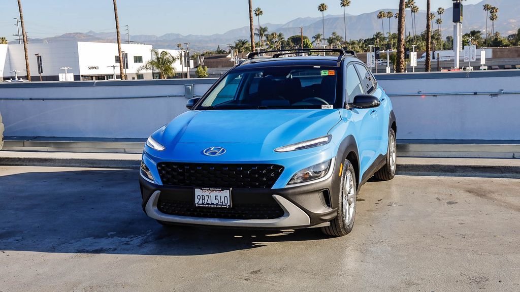 Used 2022 Black Hyundai SEL image 4