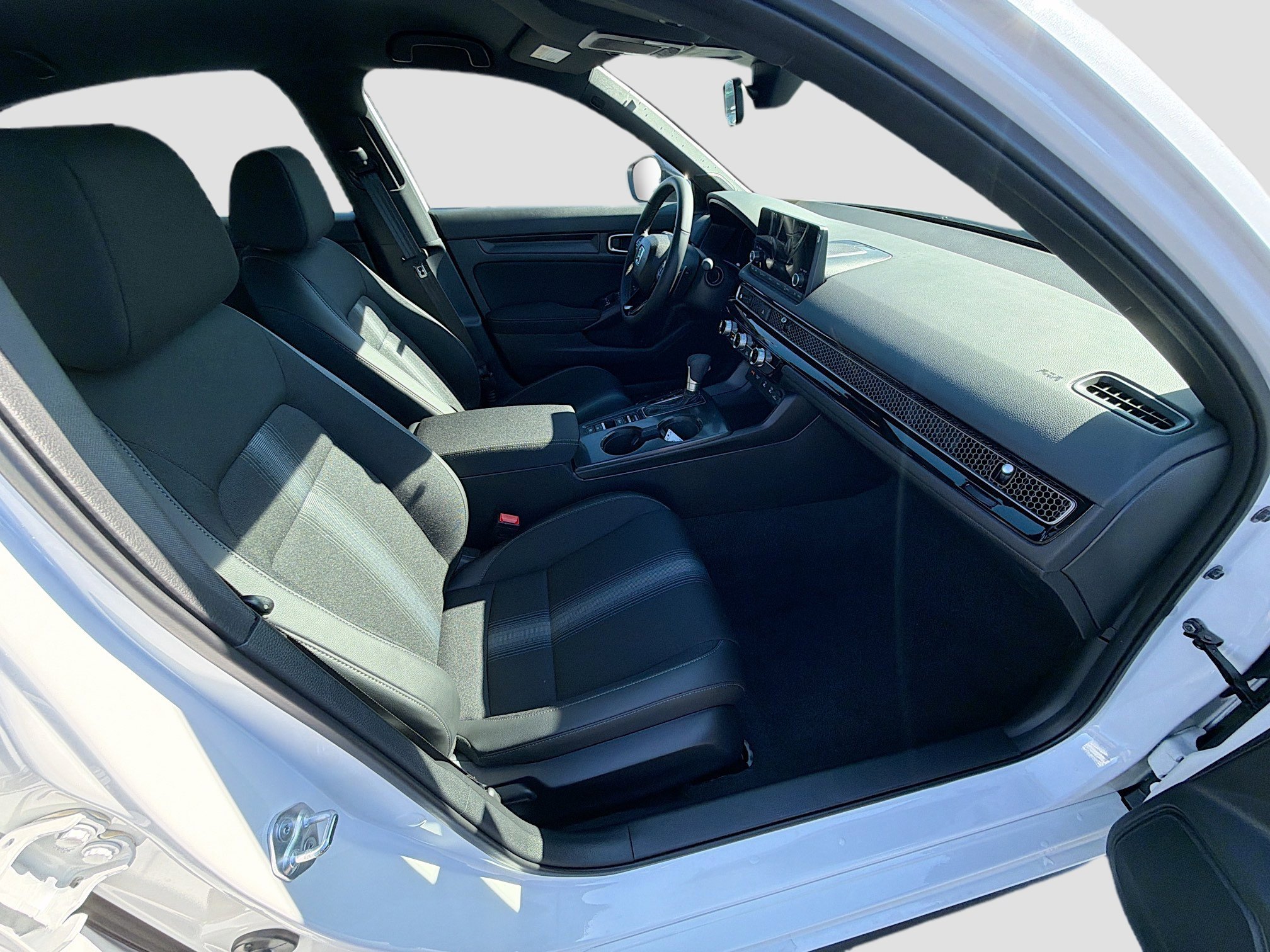 2026 Honda Civic Hatchback Sport - Photo 22