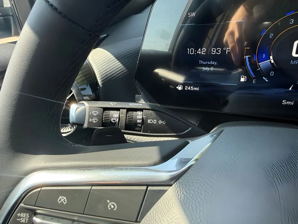 New 2027 White Chevrolet LT image 16