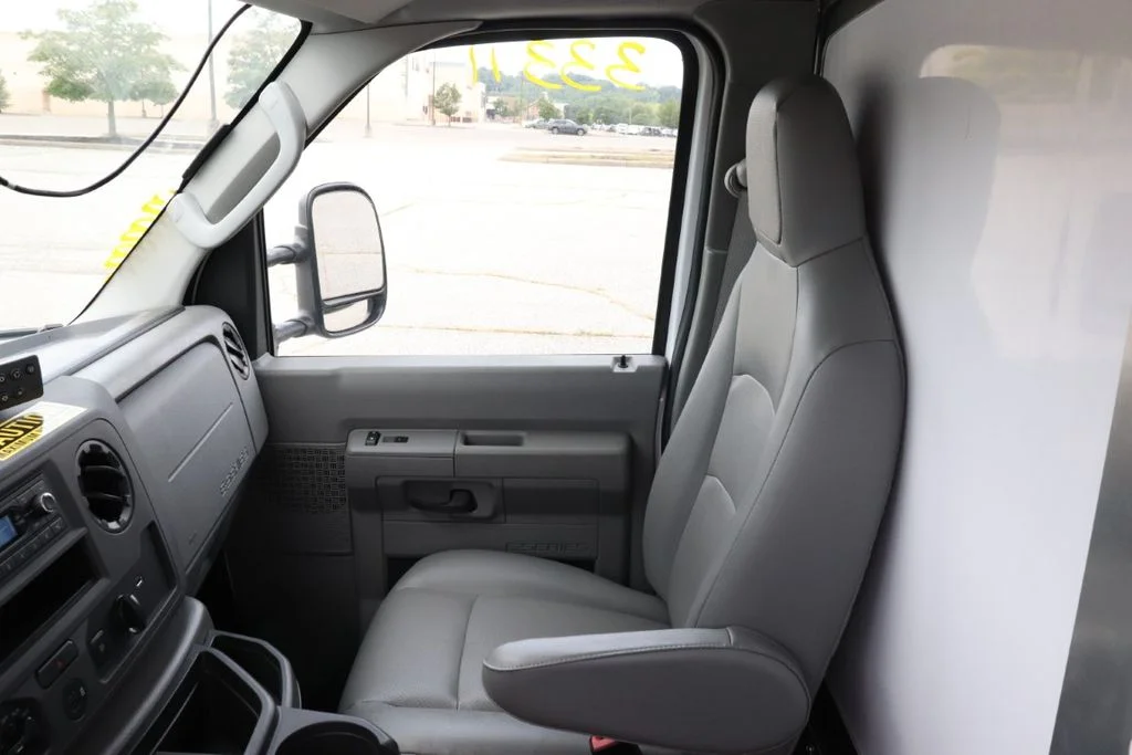 Used 2024 Oxford White Ford Base image 14