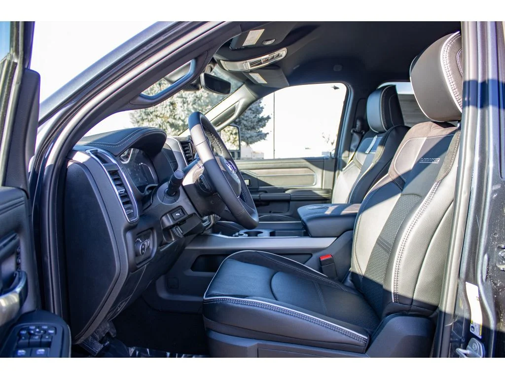 2026 RAM 3500 Laramie - Photo 13