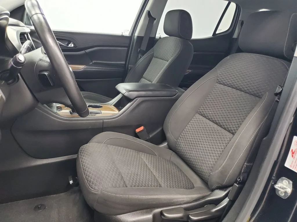 Used 2019 EBONY TWILIGHT METALLIC GMC SLE image 5
