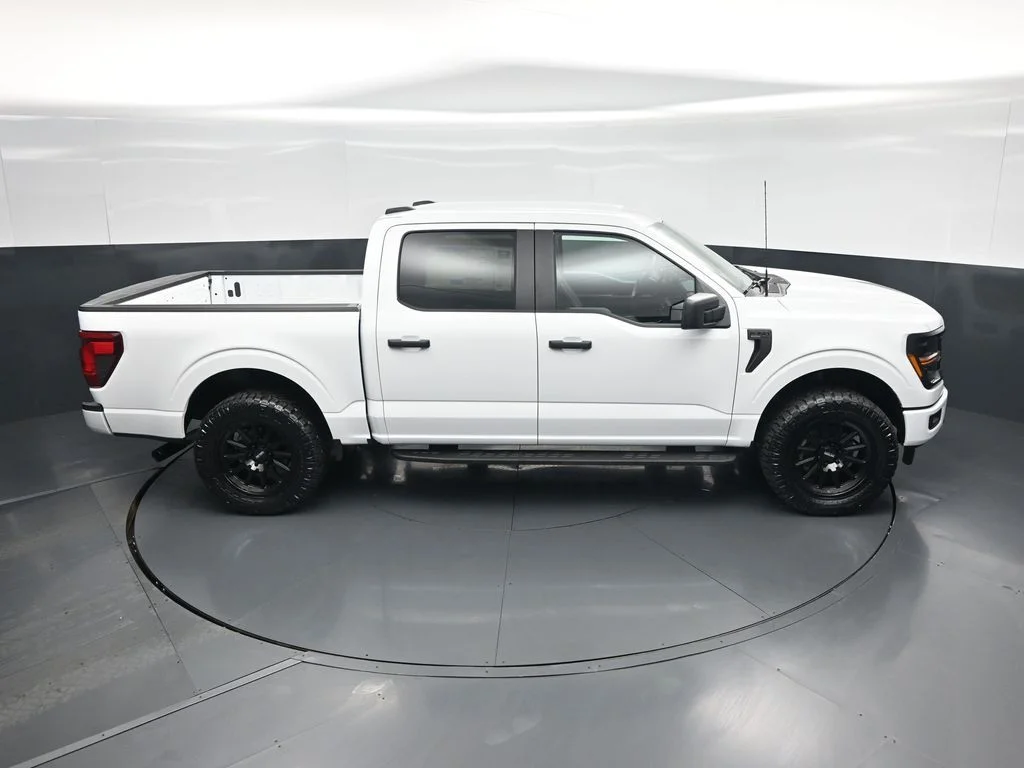 New 2026 Oxford White Ford STX image 31
