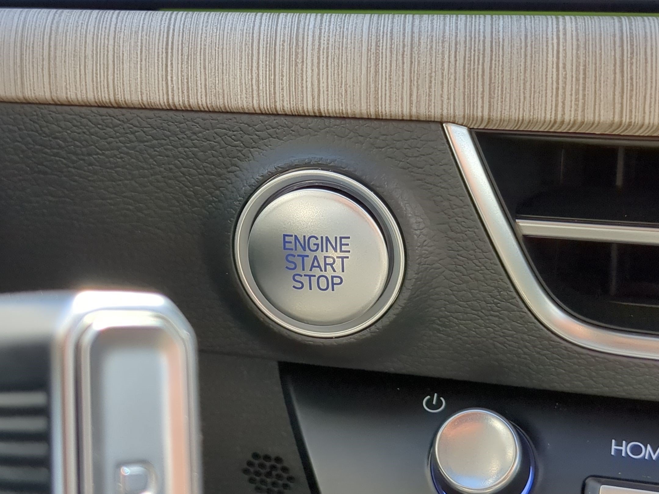 Certified Used 2025 Serenity White Hyundai Limited image 18