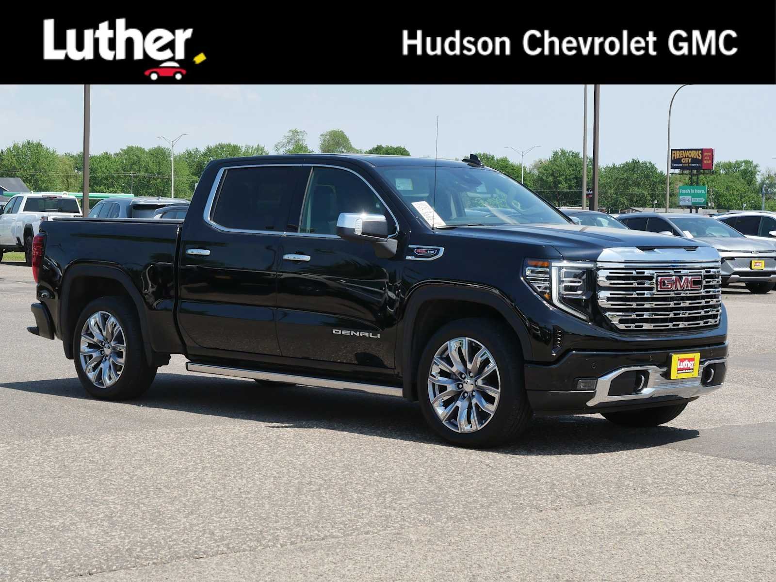 2026 GMC Sierra 4WD Crew Cab Short Box Denali's photo