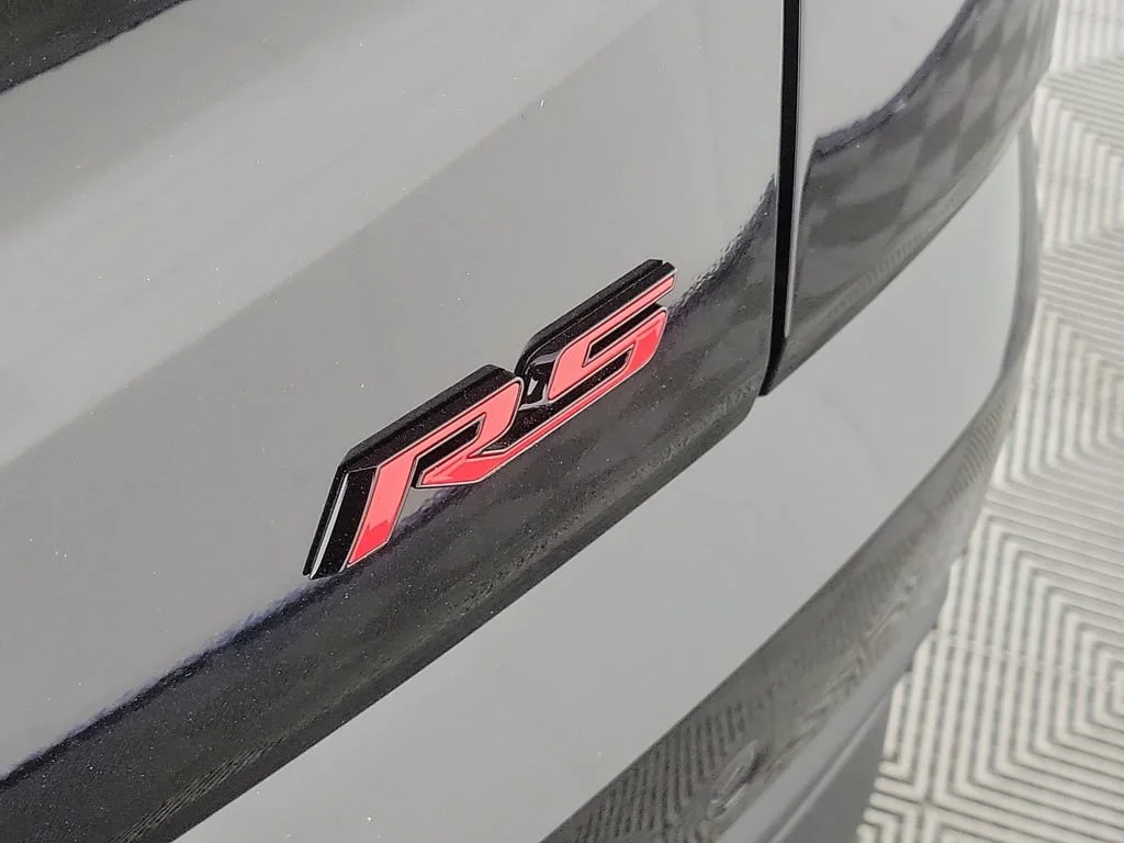2027 Chevrolet Bolt RS - Photo 32