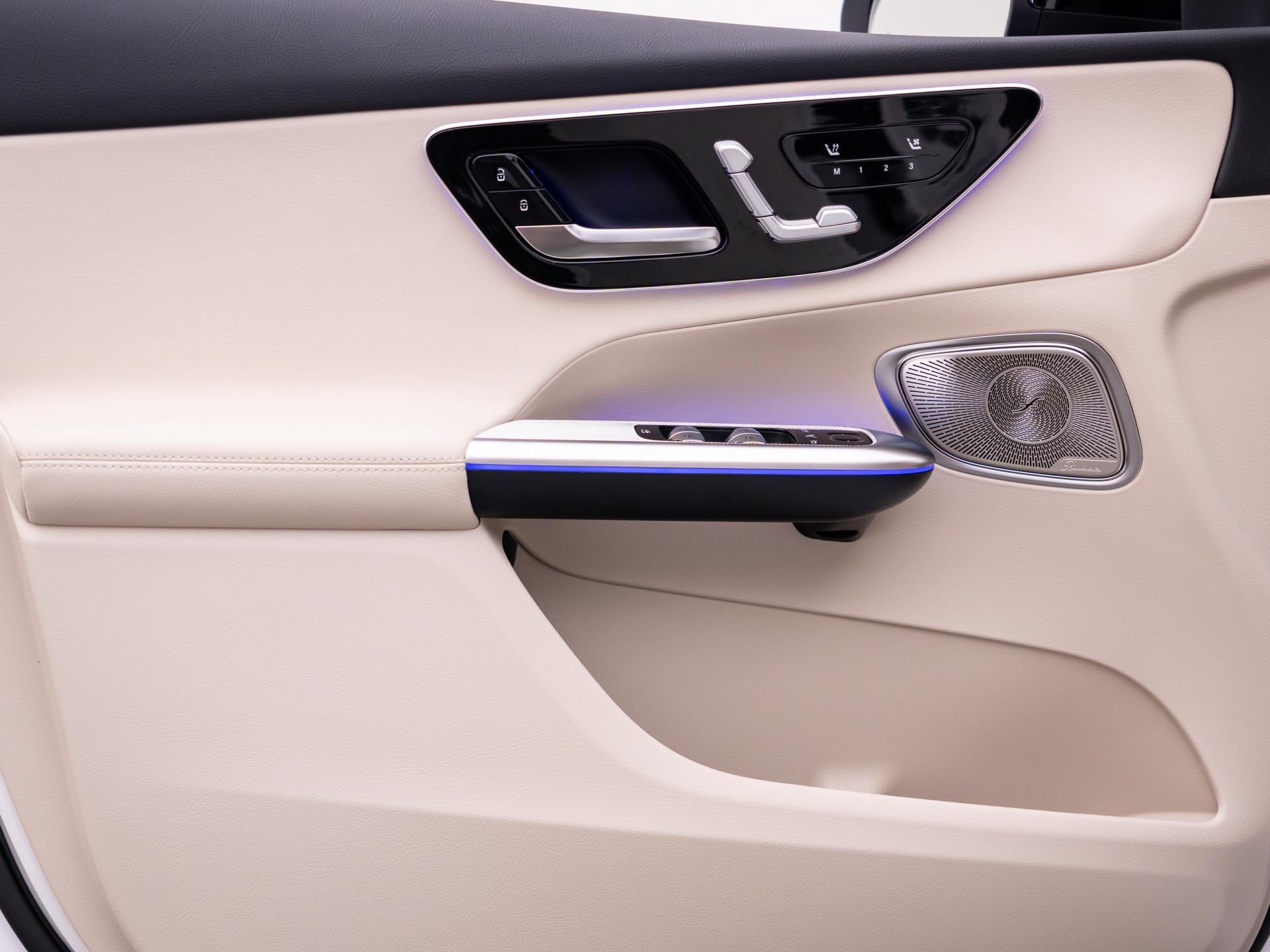 New 2027 White Mercedes-Benz GLC 300 Coupe image 55