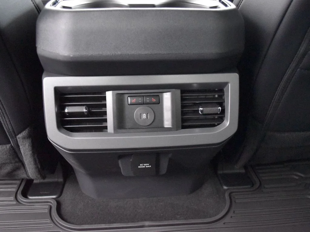 New 2026 Oxford White Ford F-250® Lariat® image 26