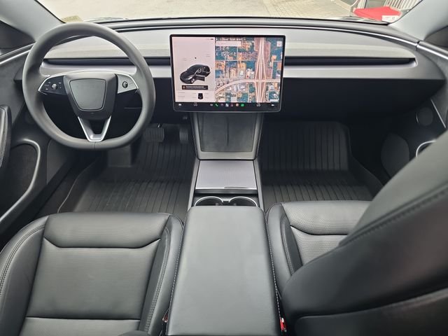 2025 Tesla Model 3 Long Range - Photo 11