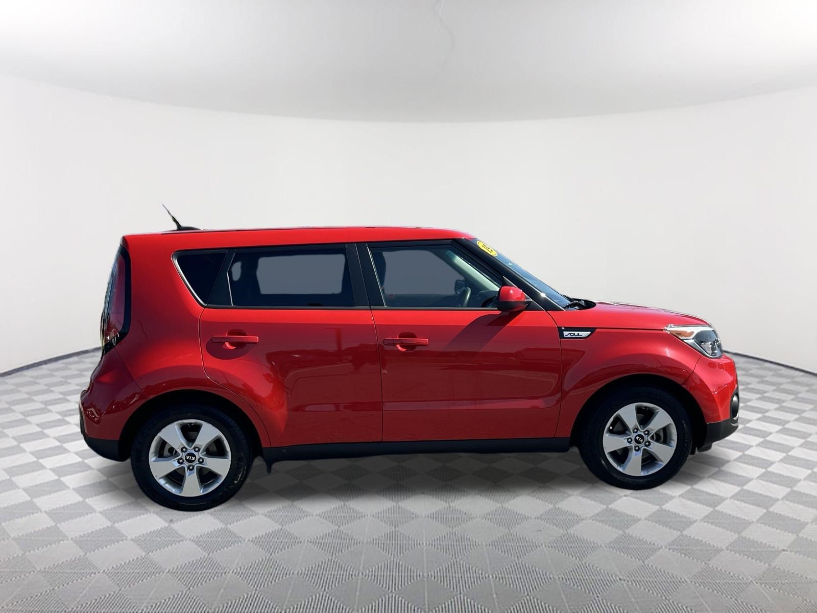 Used 2019 Inferno Red Kia Base image 4