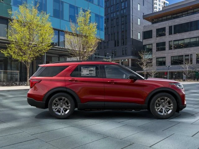 New 2027 Ruby Red Metallic Tinted Clearcoat Ford Active image 5